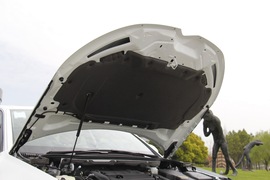 2017款雪铁龙C5实拍组图