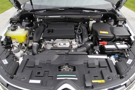 2017款雪铁龙C5实拍组图