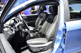 奇瑞艾瑞泽7e上海车展实拍