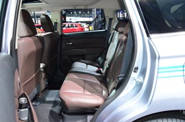 广汽三菱欧蓝德PHEV上海车展实拍