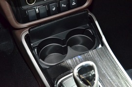 广汽三菱欧蓝德PHEV上海车展实拍