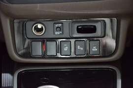 广汽三菱欧蓝德PHEV上海车展实拍