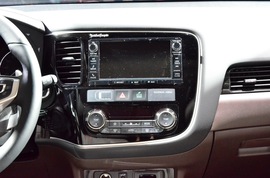 广汽三菱欧蓝德PHEV上海车展实拍