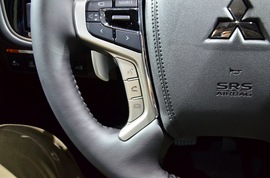 广汽三菱欧蓝德PHEV上海车展实拍