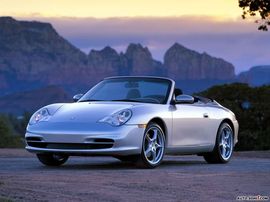 保时捷911Carrera敞篷版