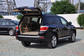 2012款广汽丰田全新汉兰达2.7L豪华版
