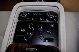 2012款宾利慕尚女王登基钻禧纪念版