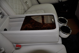 2012款宾利慕尚女王登基钻禧纪念版