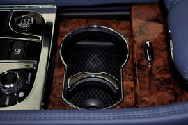 2012款宾利慕尚女王登基钻禧纪念版