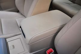 2012款丰田凯美瑞骏瑞2.5S
