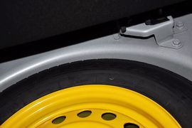 2012款铃木派喜1.4L手动尊贵型到店实拍