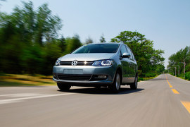 2012款大众夏朗2.0TSI试驾实拍