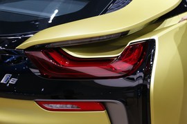 宝马i8质子磨砂黄限量版上海车展实拍