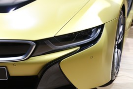 宝马i8质子磨砂黄限量版上海车展实拍