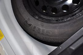 2012款力帆620EV纯电动汽车