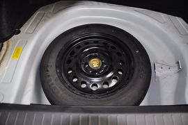 2012款力帆620EV纯电动汽车