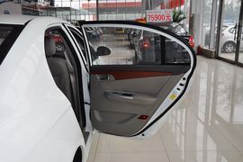 2012款力帆620EV纯电动汽车