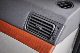 2012款力帆620EV纯电动汽车