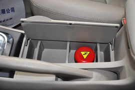 2012款力帆620EV纯电动汽车