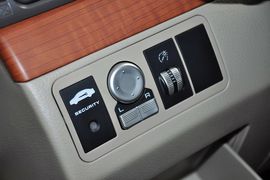 2012款力帆620EV纯电动汽车