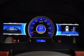 2012款力帆620EV纯电动汽车