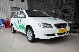 2012款力帆620EV纯电动汽车