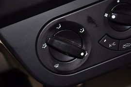 2012款力帆320冠军版1.3L标准型