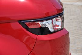 2012款路虎揽胜极光5门耀动版