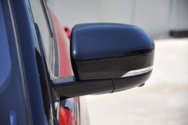 2012款路虎揽胜极光5门耀动版