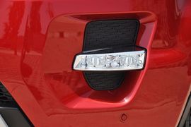 2012款路虎揽胜极光5门耀动版