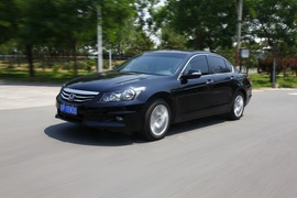 2012款本田雅阁对比测试