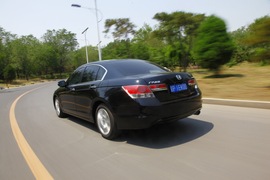 2012款本田雅阁对比测试