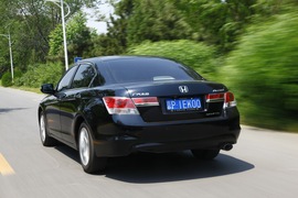 2012款本田雅阁对比测试