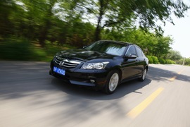 2012款本田雅阁对比测试