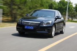 2012款本田雅阁对比测试