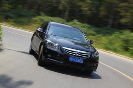 2012款本田雅阁对比测试