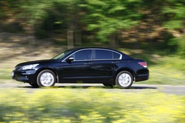 2012款本田雅阁对比测试