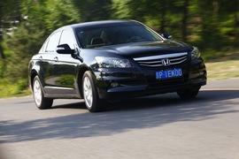 2012款本田雅阁对比测试