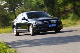 2012款本田雅阁对比测试