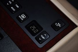 2012款丰田凯美瑞2.5Q