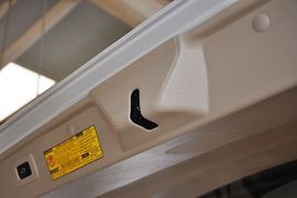 2012款丰田埃尔法3.5L豪华版