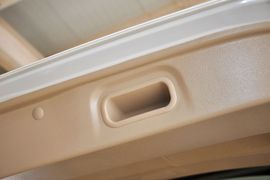 2012款丰田埃尔法3.5L豪华版