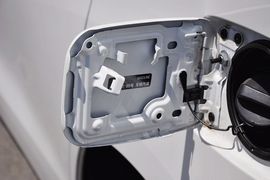 2012款丰田埃尔法3.5L豪华版