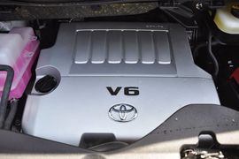 2012款丰田埃尔法3.5L豪华版