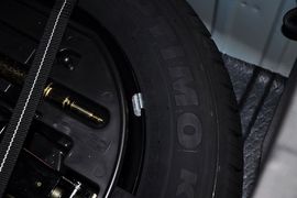 2012款东风雪铁龙新世嘉两厢1.6L自动乐享型