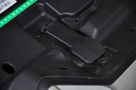 2012款东风雪铁龙新世嘉两厢1.6L自动乐享型