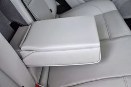 2012款东风雪铁龙新世嘉两厢1.6L自动乐享型