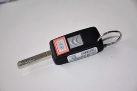 2012款东风雪铁龙新世嘉两厢1.6L自动乐享型