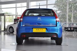 2012款东风雪铁龙新世嘉两厢1.6L自动乐享型