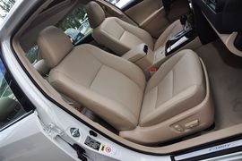 2012款丰田凯美瑞尊瑞2.5HQ旗舰版